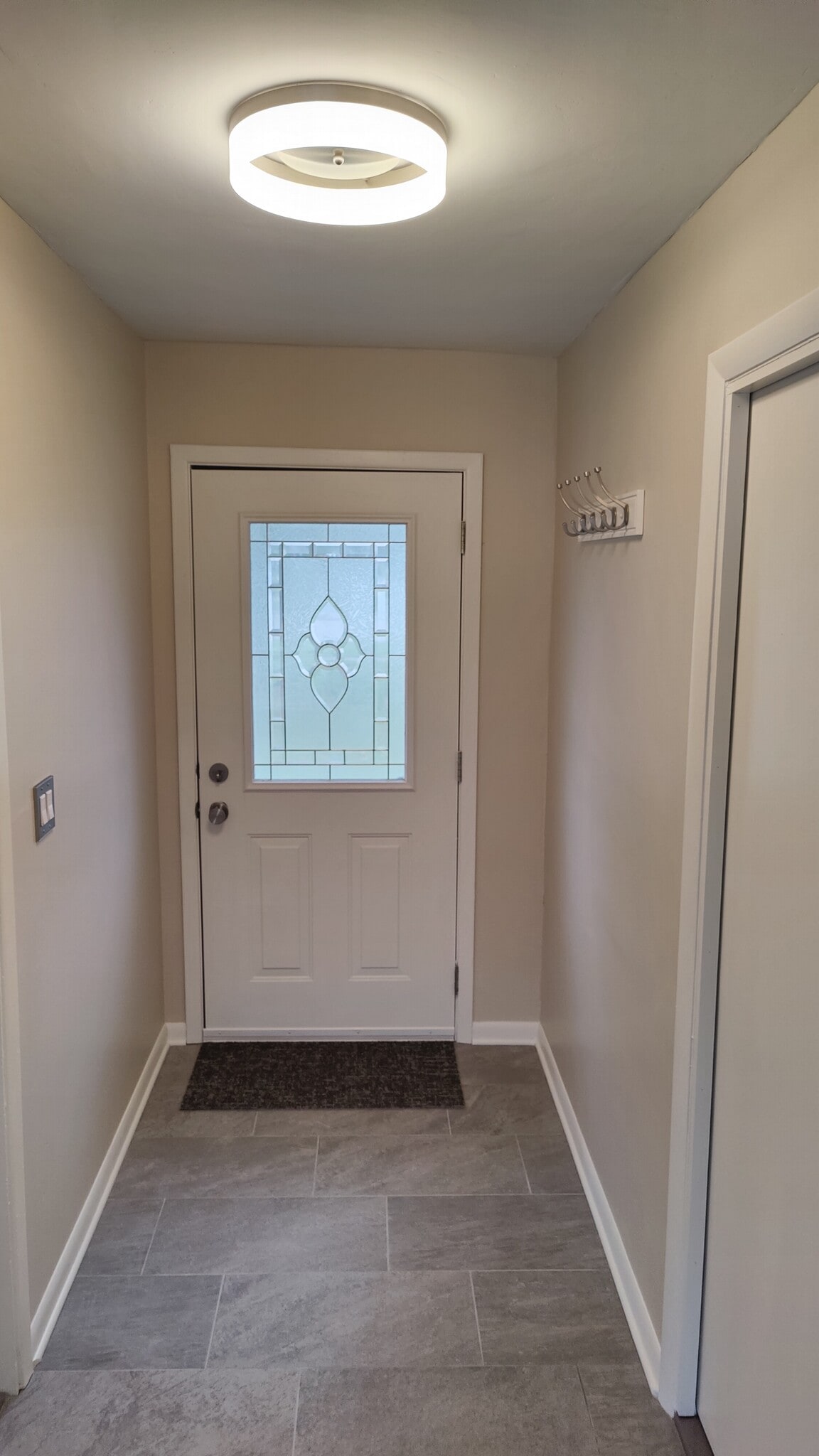 Building Photo - 2527 Richmond Rd