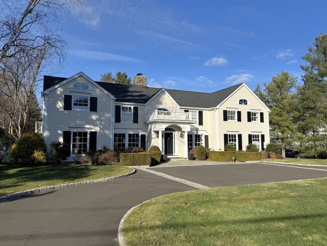 Primary Photo - 13 Fox Hill Ln