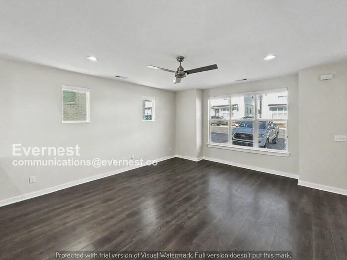 Building Photo - 205 Jeffries Wy