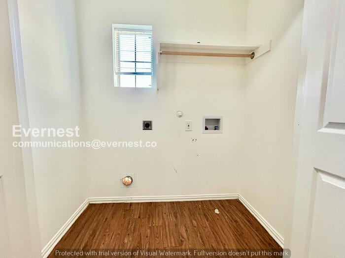 Building Photo - 246 Creek Cove Dr