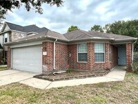 Building Photo - 2723 Packard Elm St
