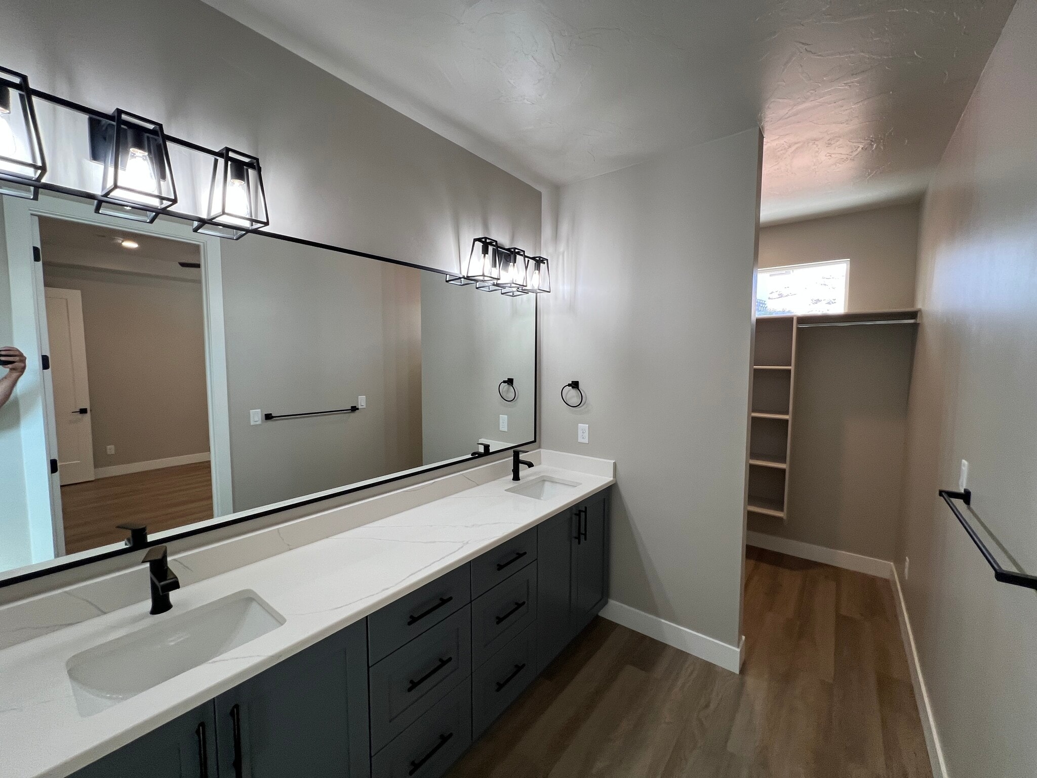 Building Photo - 2213 W 320 S