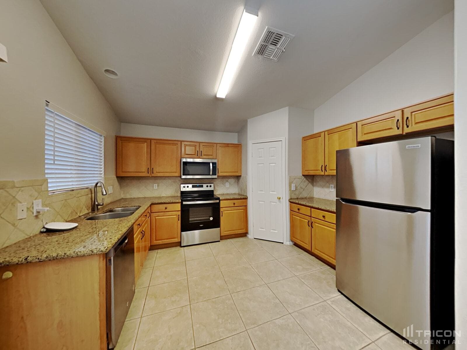 Building Photo - 1492 E Stirrup Ln