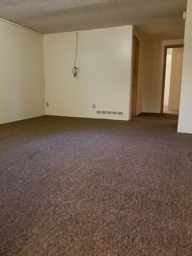 Building Photo - 1836 Todd Rd