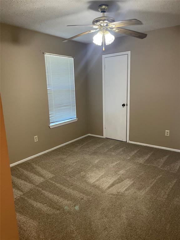 Building Photo - 2512 Ironclad Dr