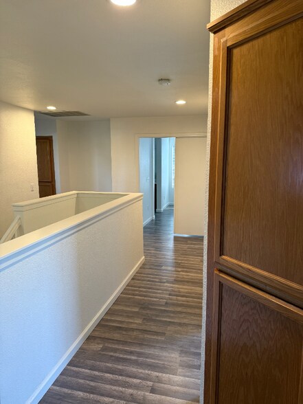 Building Photo - 2509 Vienna Ct
