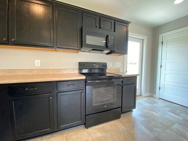 Building Photo - Home for Rent in Talladega, AL!!! Available to View with 48 Hours Notice!