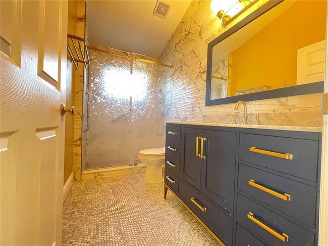 Building Photo - 10205 Quails Landing Ave