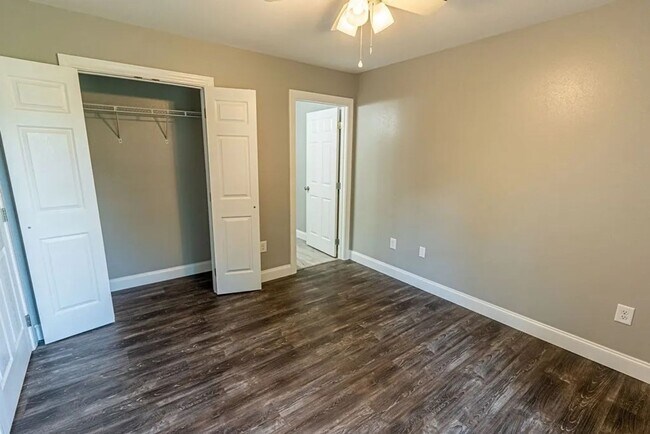 Building Photo - Eastern Eight- Bristol, VA- SFH