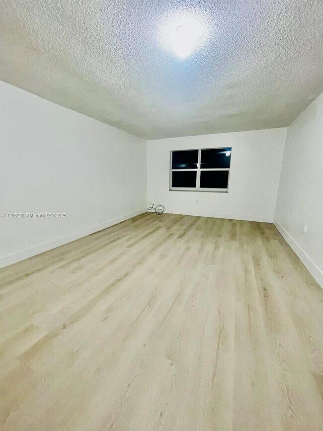 Building Photo - 4344 NW 9th Ave