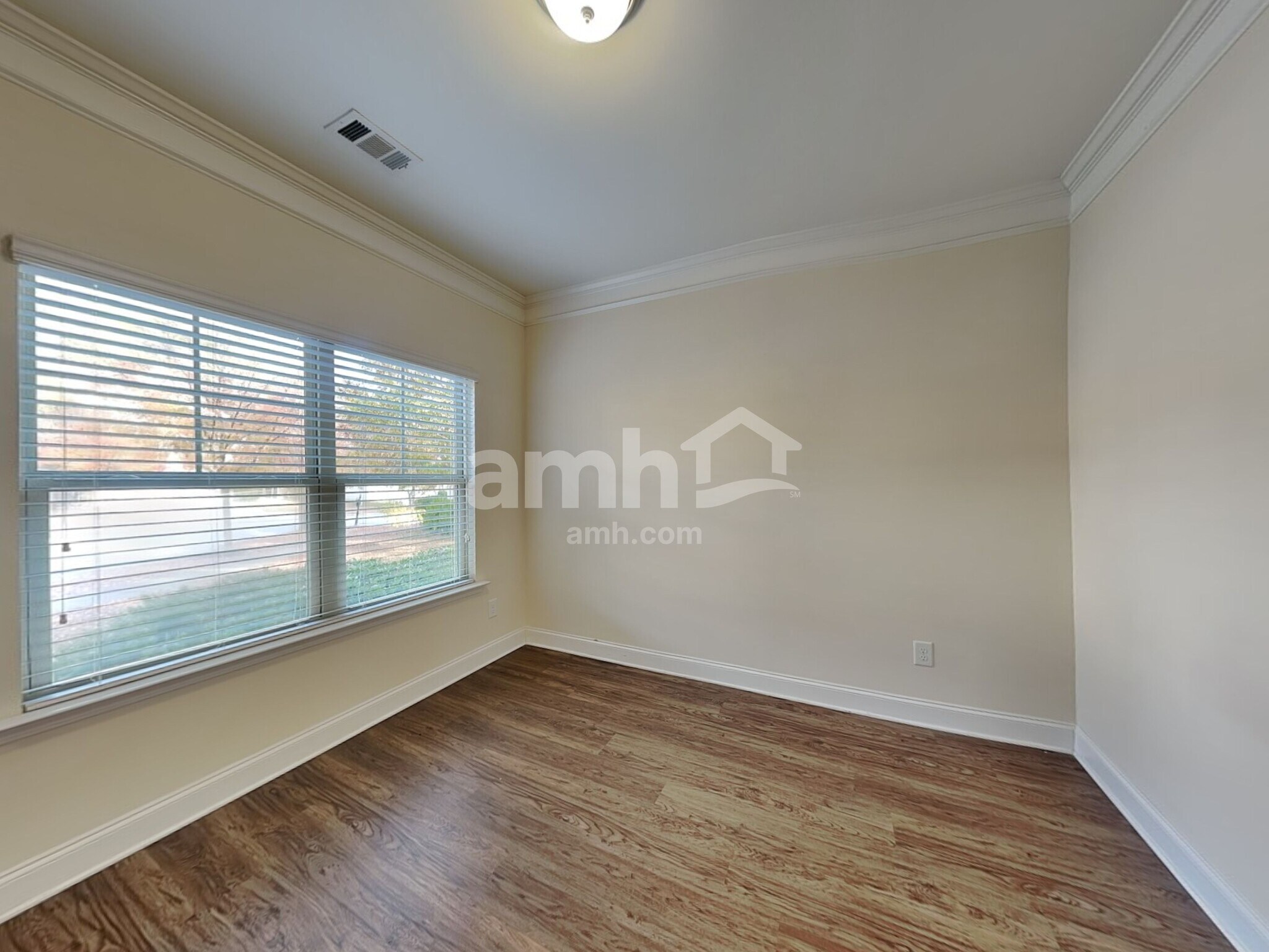 Building Photo - 2535 Beal St