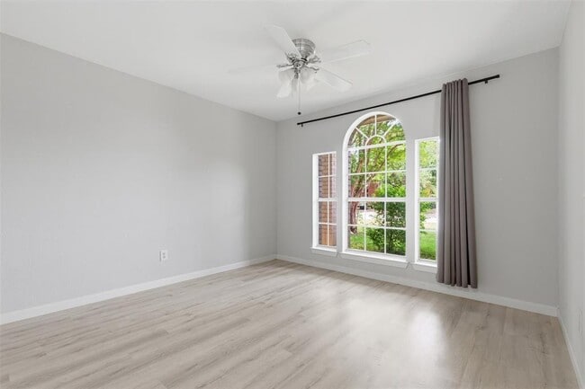 Building Photo - 508 Battlecreek Ln