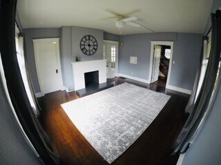 Front Room - 315 S Franklin St