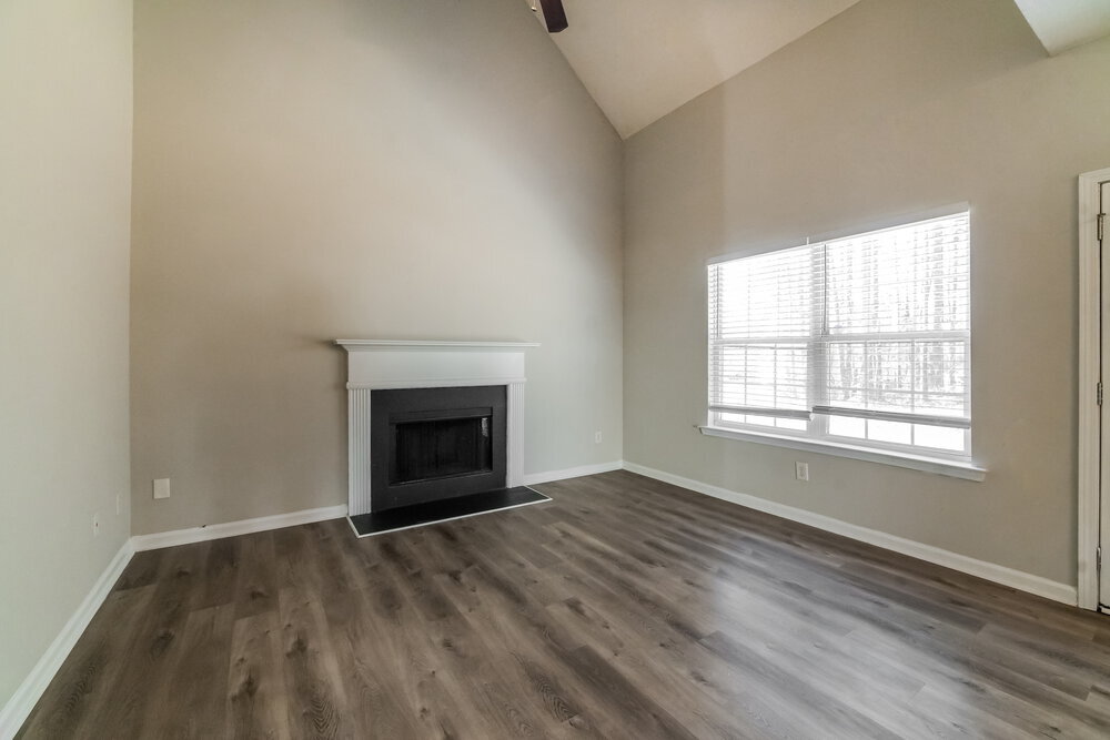 Building Photo - 202 Oakwood Pl