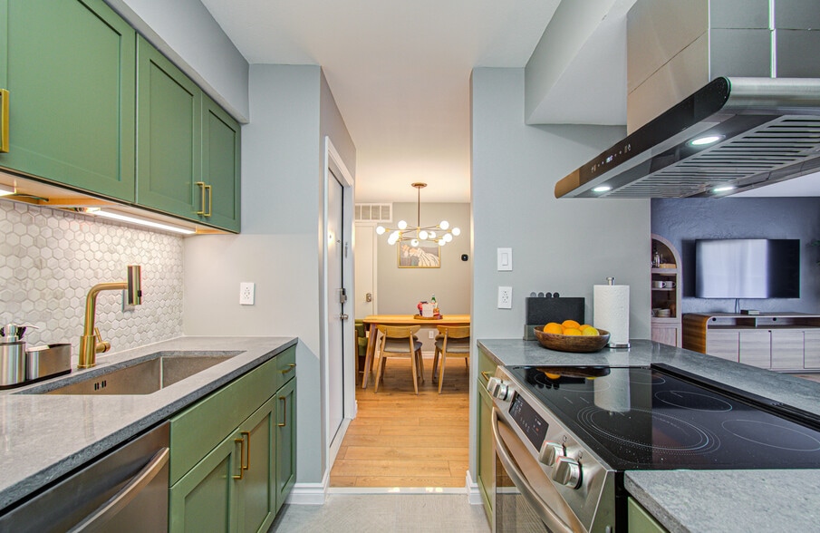Building Photo - 8429 Hearth Dr