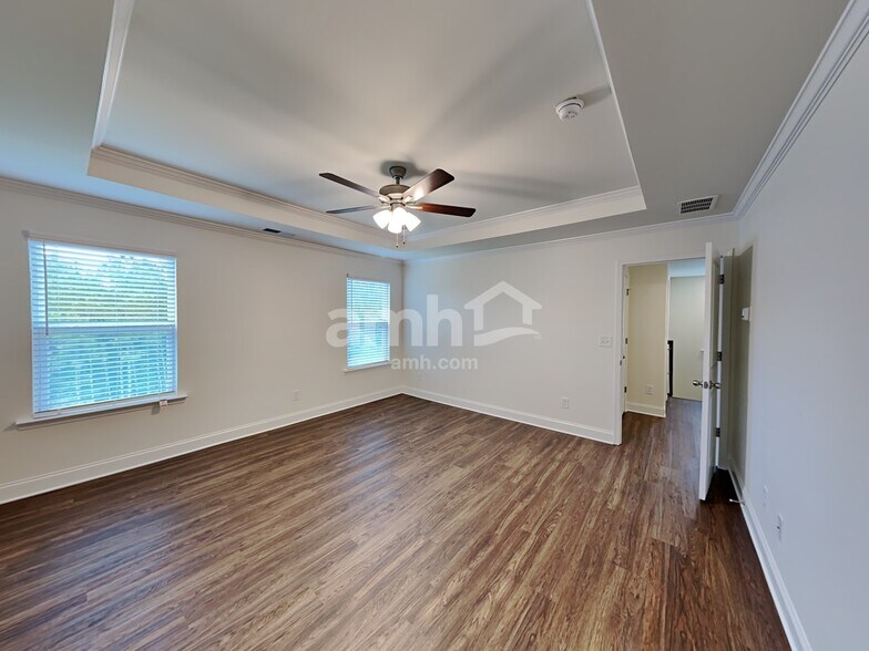 Building Photo - 6219 Bridlewood Ln