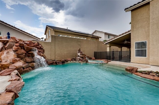 Building Photo - 1601 Vespertina Ct
