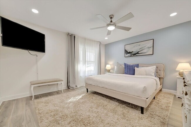 Building Photo - 10 Gulf Blvd