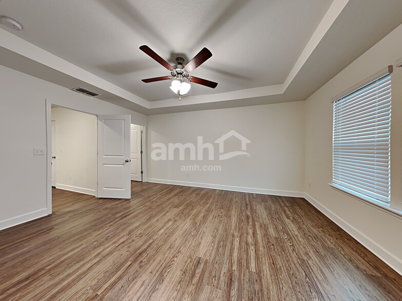 Building Photo - 2849 Calebs Cove Way