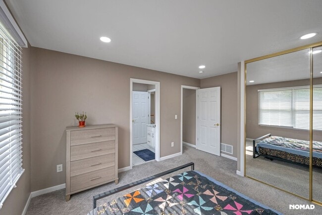 Building Photo - 1321 S Lansing Ct