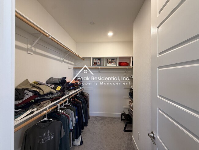 Building Photo - 3535 Heron Ct