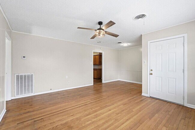 Building Photo - 1759 S Park