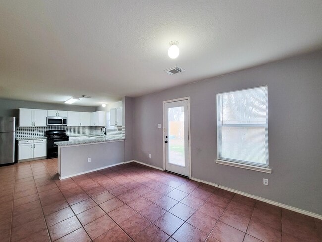 Building Photo - 16306 Kendons Way Ln