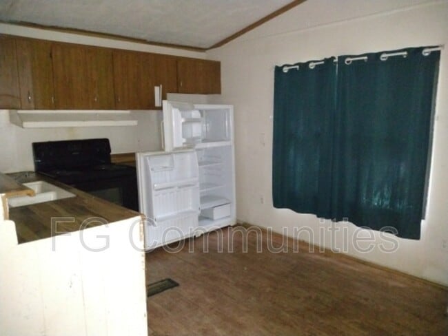Building Photo - 101 Tuckaway Ln