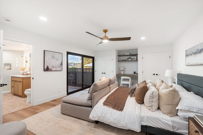 Building Photo - 6803 El Fuerte St