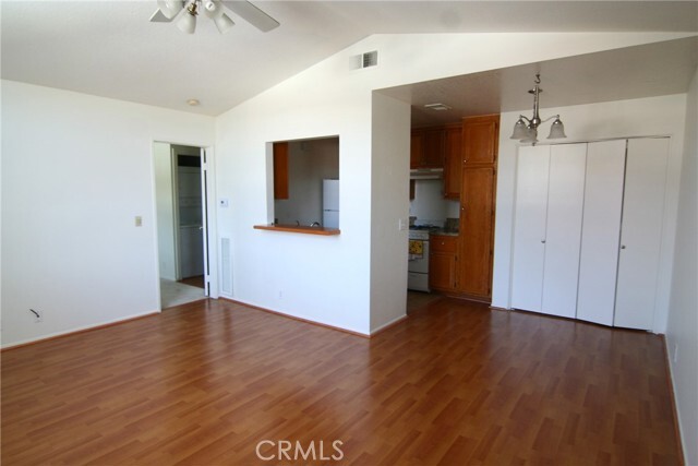 Building Photo - 70 Flor De Mar