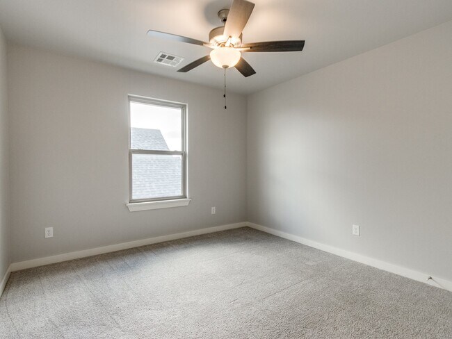 Building Photo - 14525 Rochefort Ln