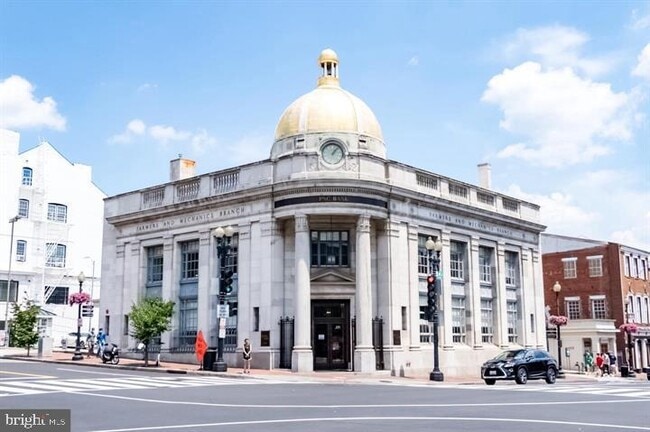 Building Photo - 1080 Wisconsin Ave NW