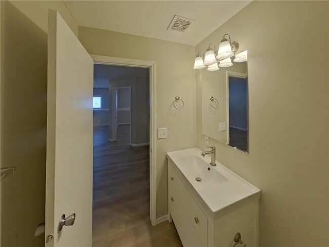 Building Photo - 16476 Jarrett Cir