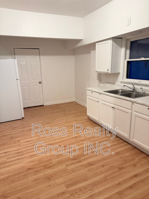 Building Photo - 1403 Navarre Ave