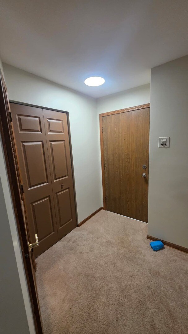 Building Photo - 620 Mallard Ct