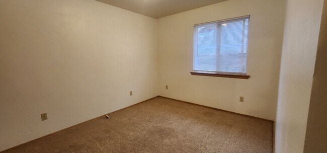 Building Photo - Spacious 3-Bedroom Home on a Quiet Cul-de-Sac in McKinleyville