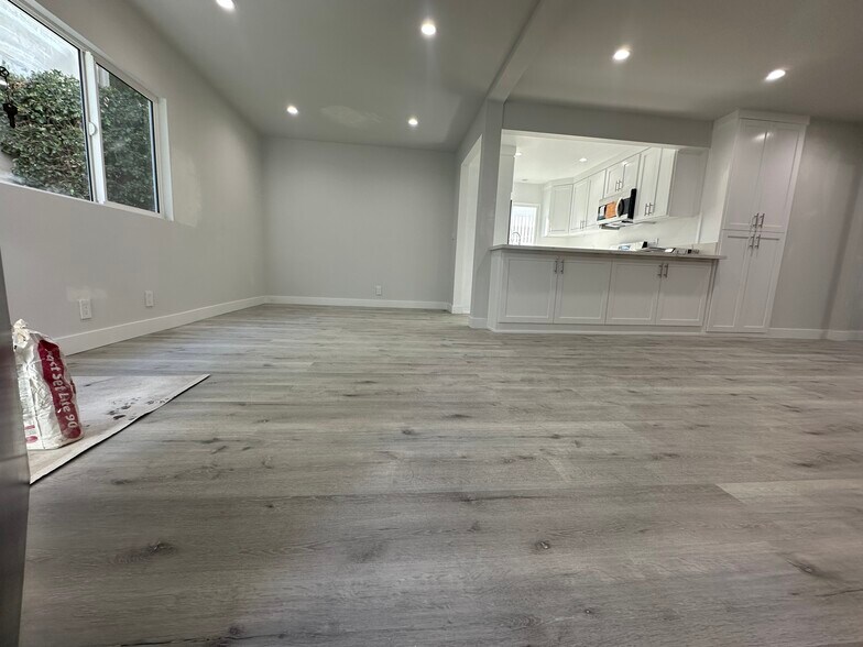 Building Photo - 8363 Blackburn Ave