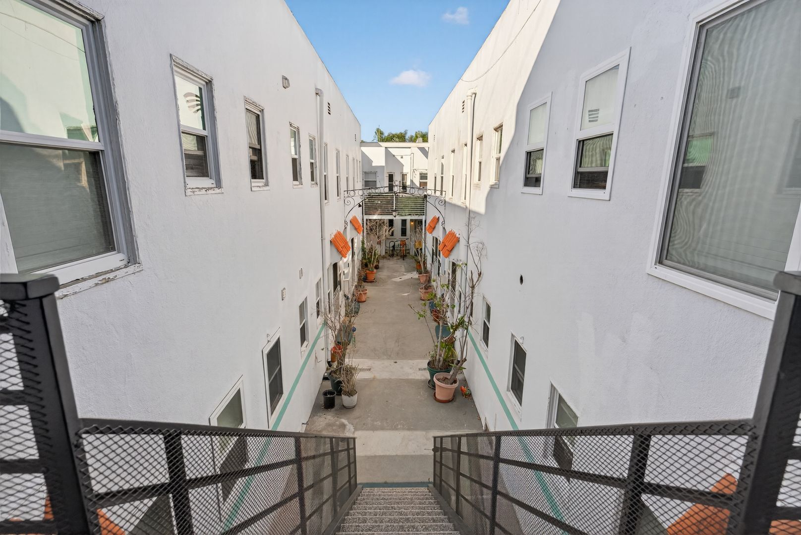 Building Photo - 1912 2nd St