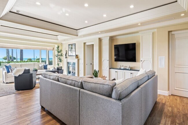 Building Photo - Stunning, Luxury La Jolla Shores Location with Panoramic Ocean Views!!