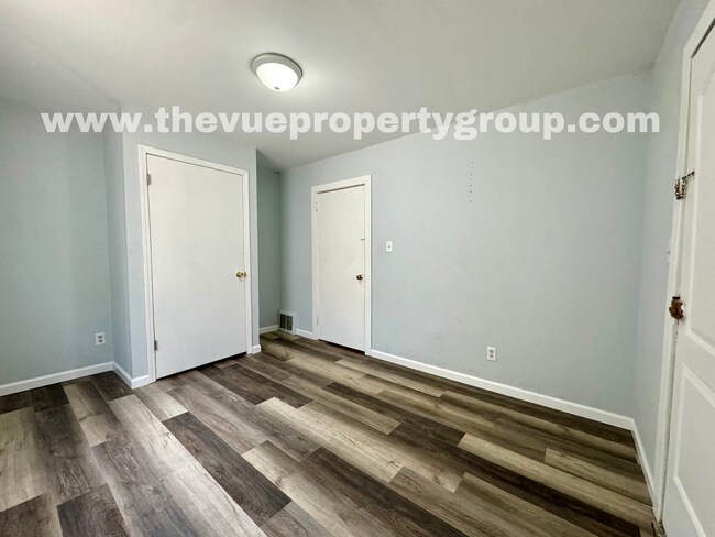 Building Photo - Spacious 3-Bedroom, 2-Bath Home with Modern Updates & Flex Rooms