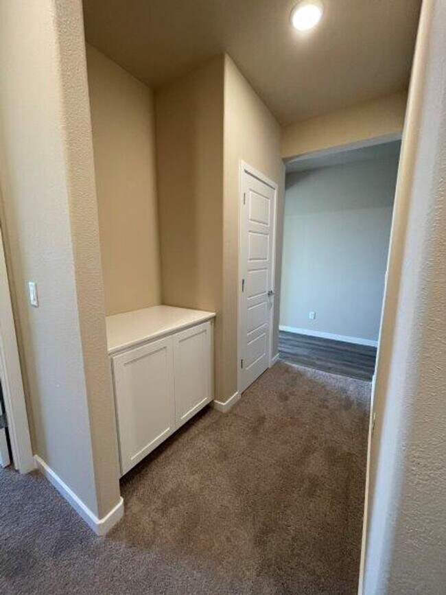 Building Photo - Great Galt 3 Bedroom