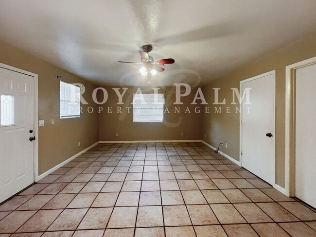 Building Photo - You Had Me at Bonita — 1Bed, 1Bathroom, w/ $400 Move-In Perk!