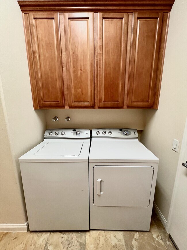 Building Photo - 81952 Avenida Bienvenida