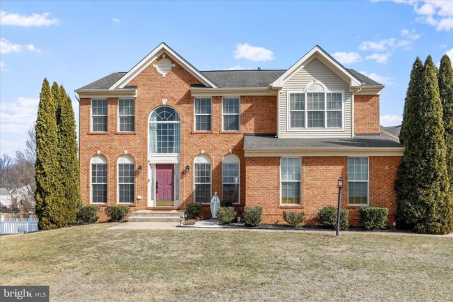 Building Photo - 301 Fontana Cir