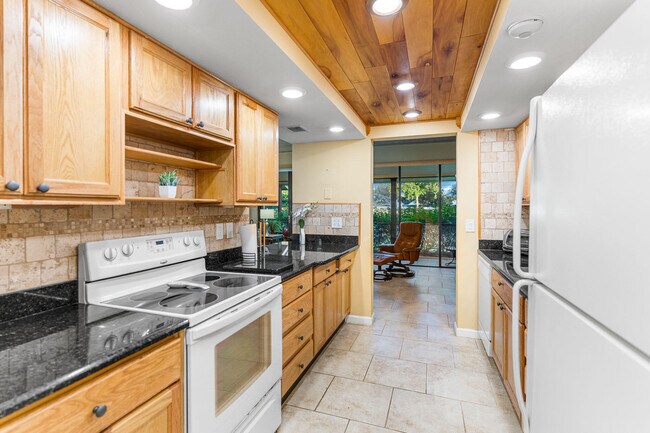 Building Photo - 229 Old Meadow Way