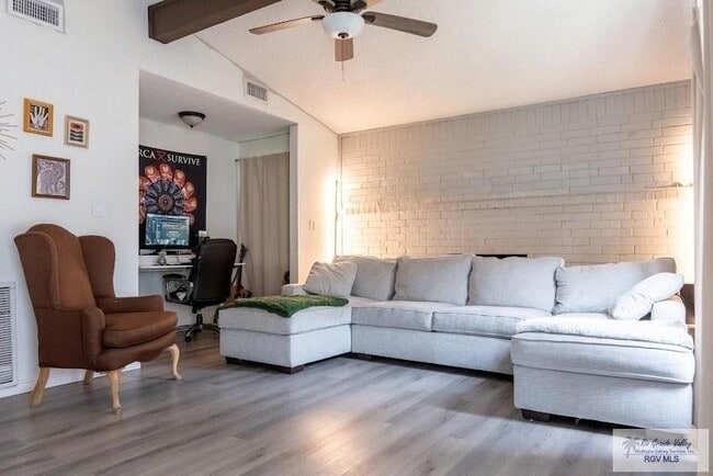 Building Photo - 1809 S Williams Ln