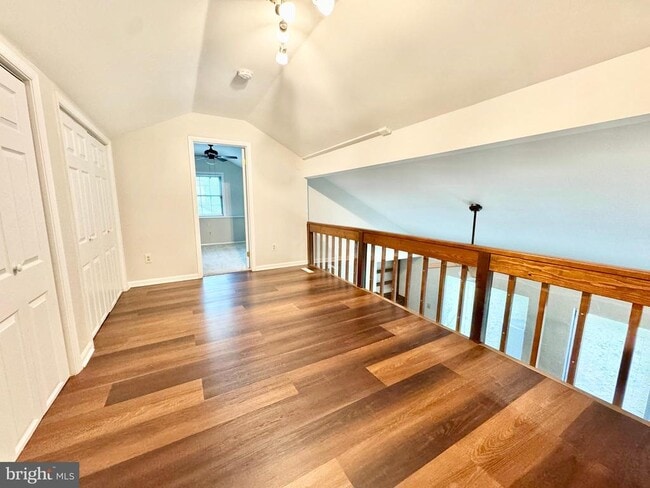 Building Photo - 39 S Turnberry Dr