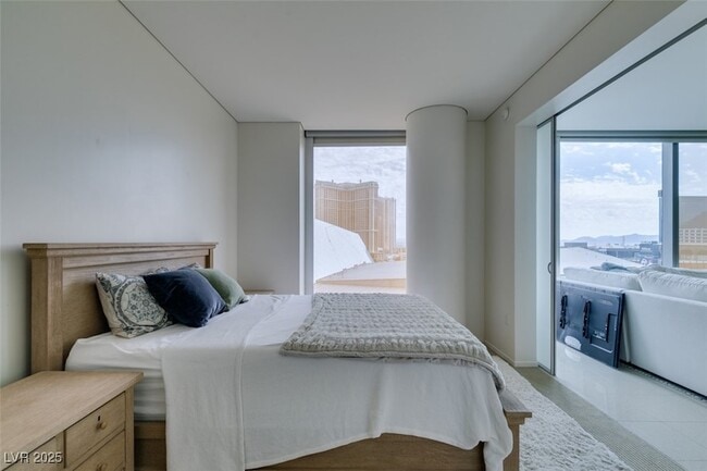 Building Photo - 3722 Las Vegas Blvd S