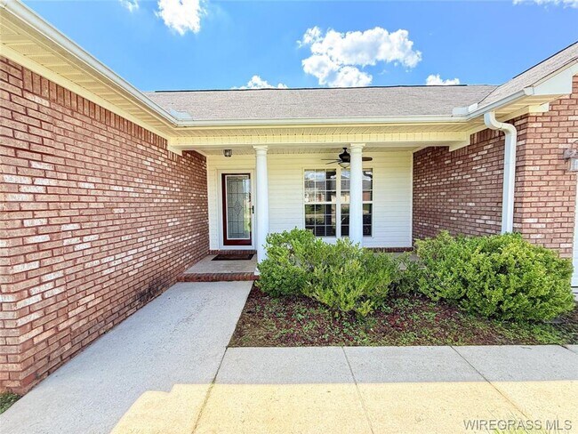 Building Photo - 501 Homestead Way