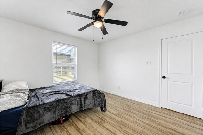 Building Photo - 7610 Avenue G